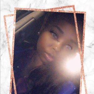 Meet your Posher, Iesha